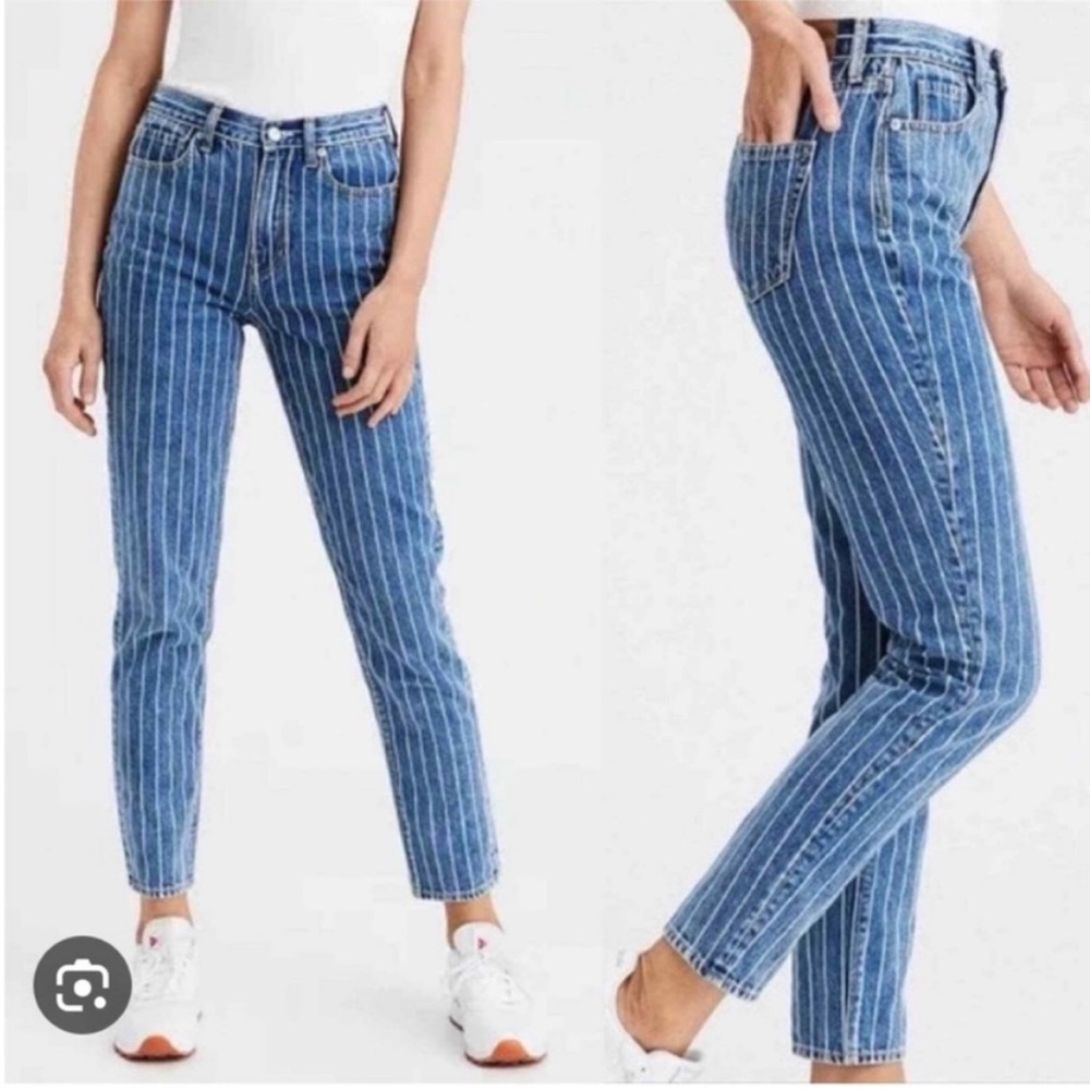 AMERICAN EAGLE women’s size 2 regular Striped Mom Denim Jeans hi-rise
